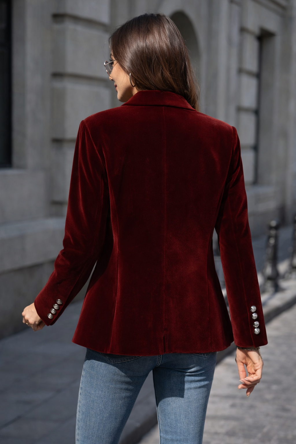 Women's Velvet Evening Blazer with Subtle Sheen