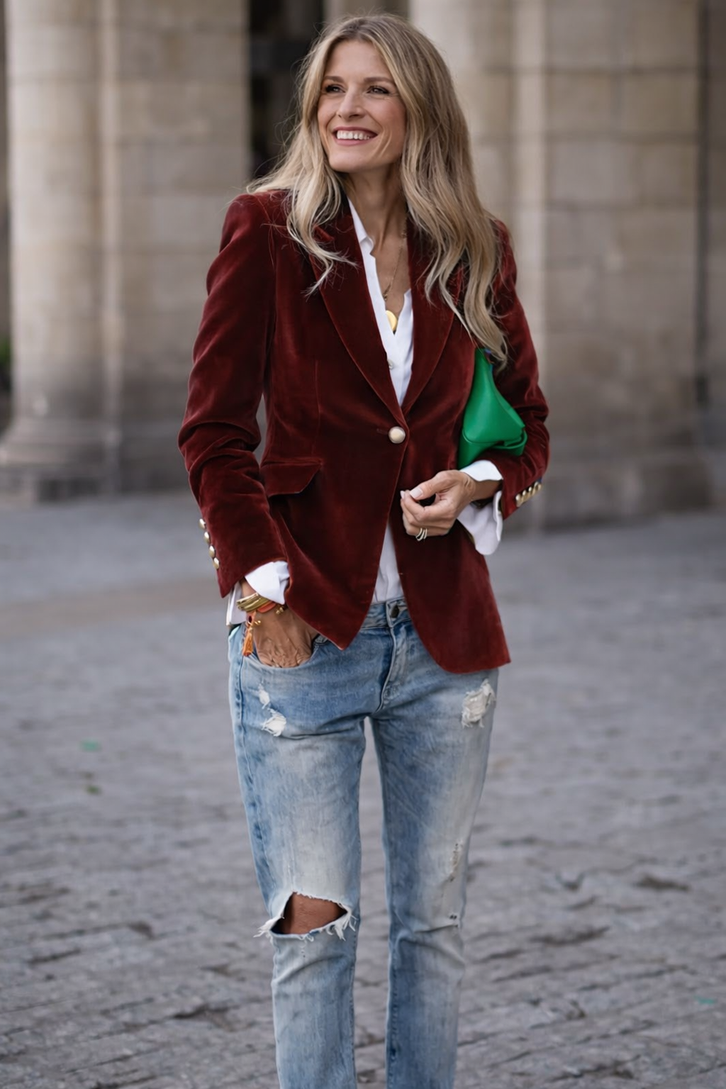 Women's Velvet Evening Blazer with Subtle Sheen