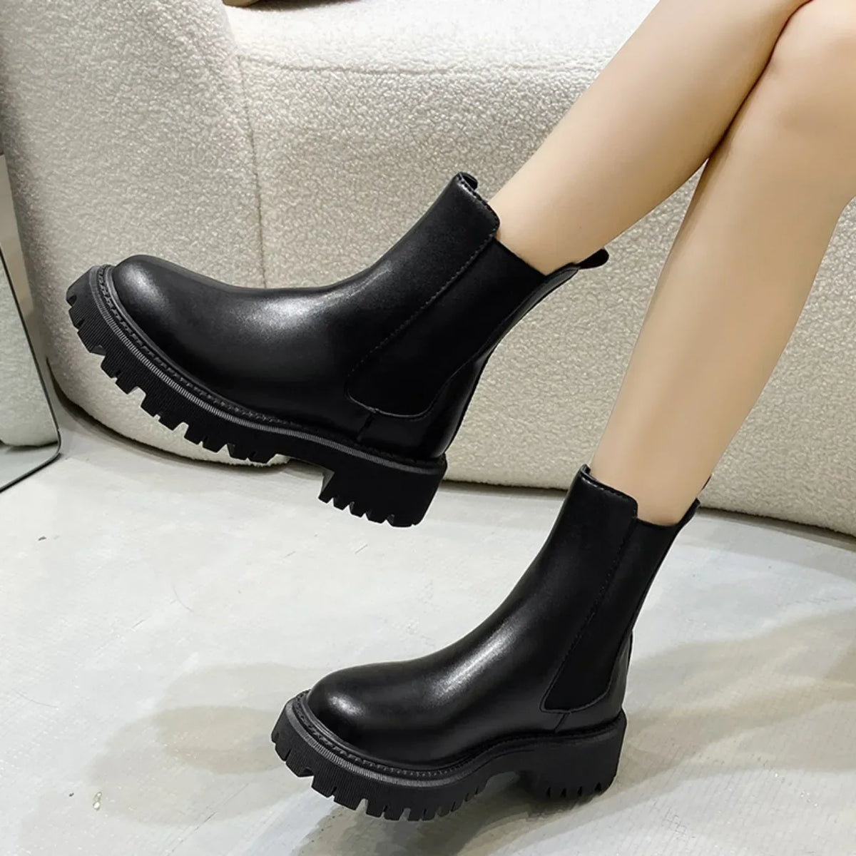 Women's Heavy-Tread Pull-On Chelsea Boots