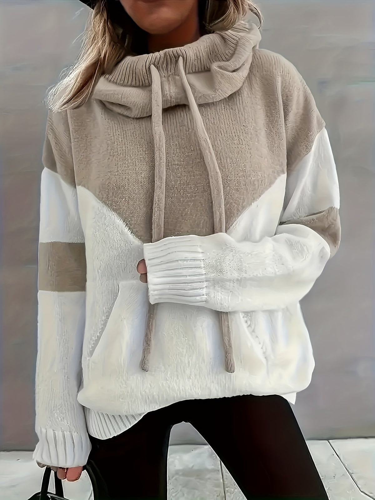 Women's Contrast Colour Relaxed Hooded Jumper