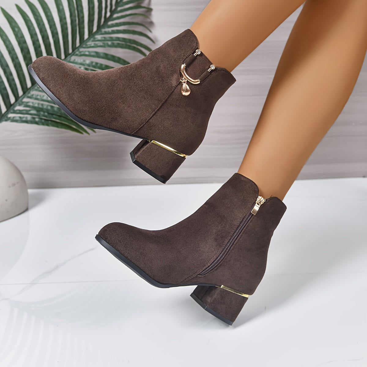 Women's Chelsea Ankle Boot with Block Heel in Coffee
