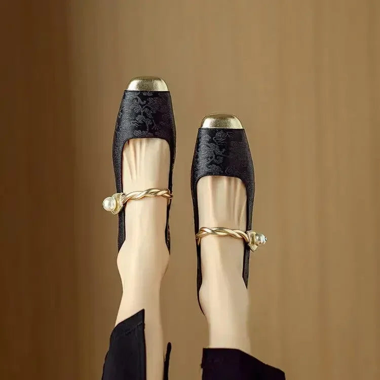 Women's Pearl Braided Strap Vintage Block Heel Shoes