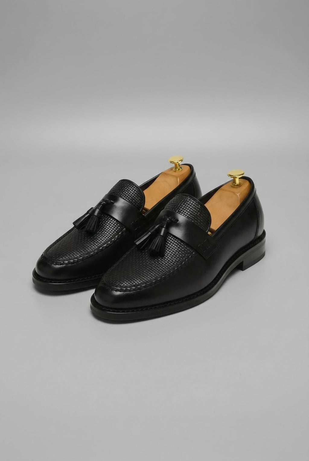 Men's Woven Leather Tassel Loafers Padded Slip On Shoes