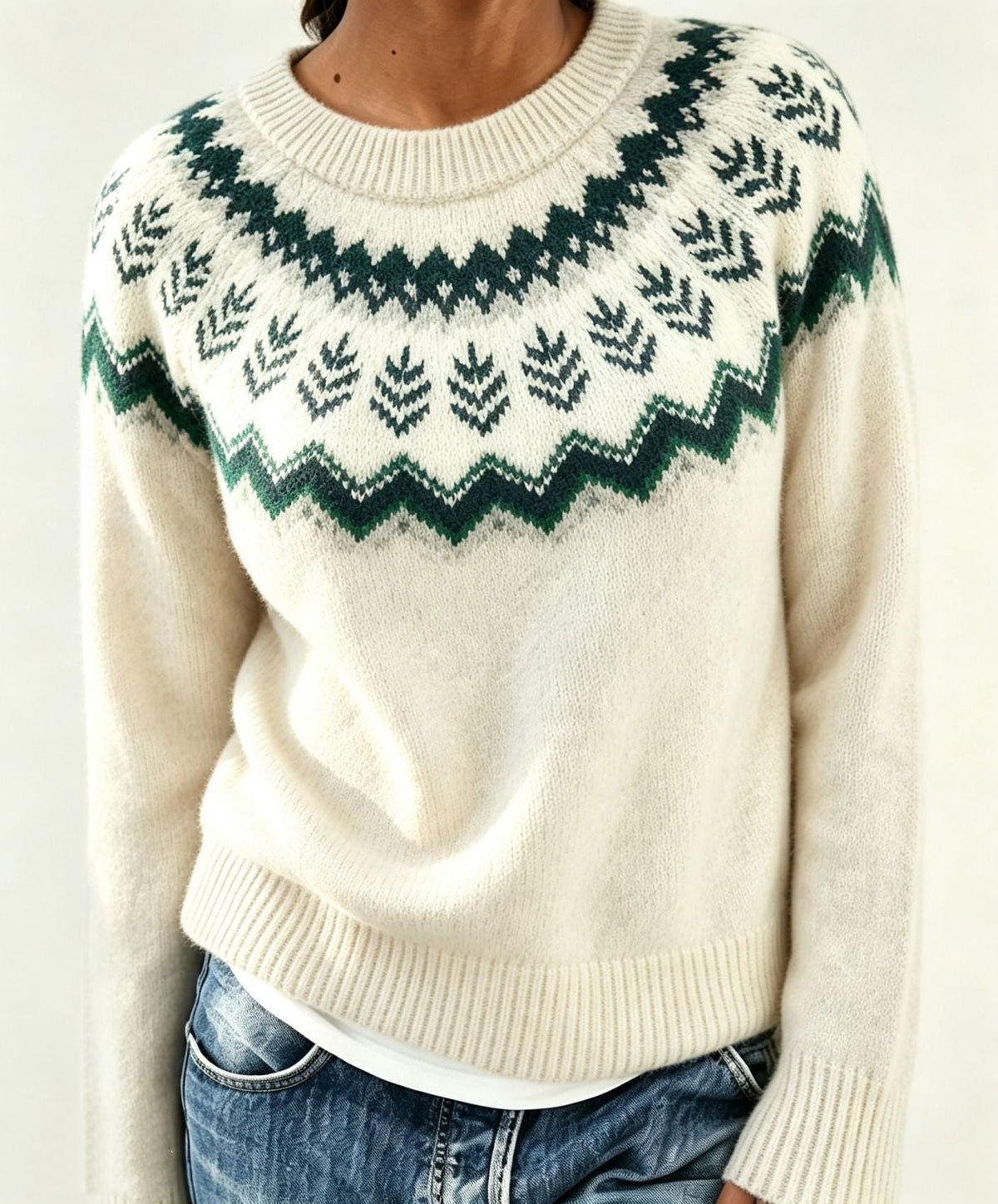 Women's Patterned Yoke Crew Neck Pullover in Extended Sizes - White