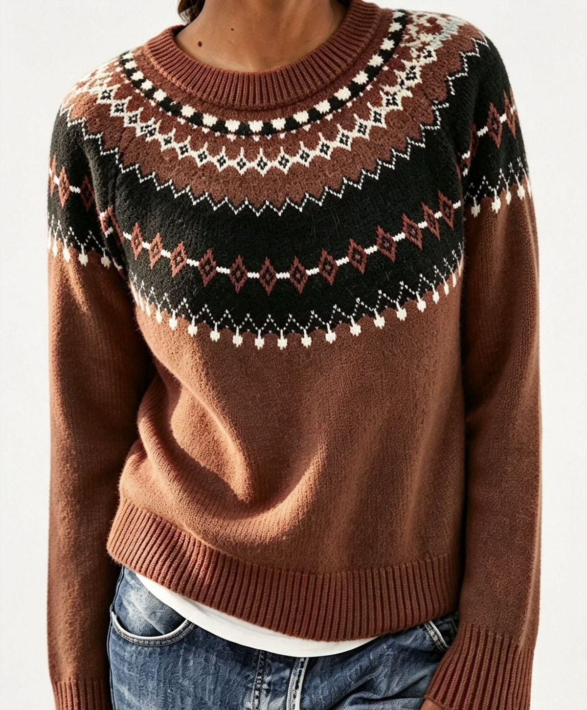 Women's Patterned Yoke Crew Neck Pullover in Extended Sizes - Caramel