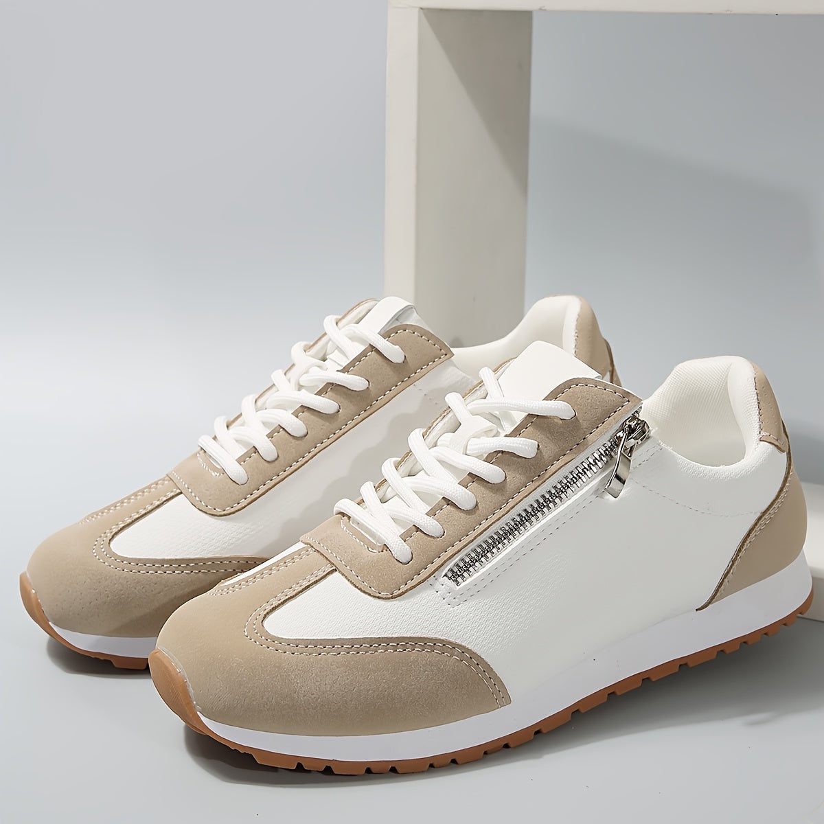 Women's Mixed-Texture Cushioned Lace-Up Trainers with Lift