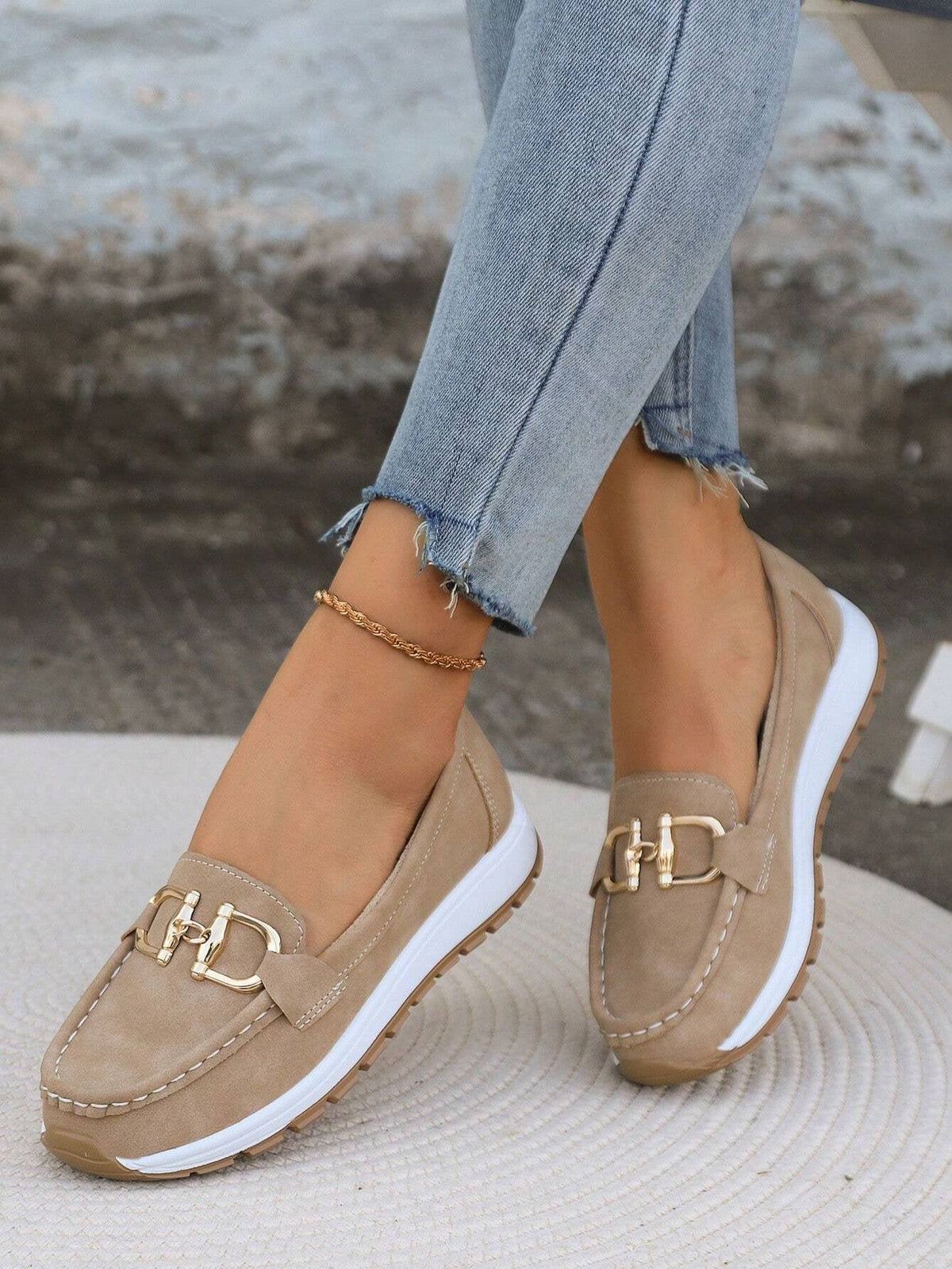 Women's Flat Loafers Slip-On Buckle Comfort Walking Shoes