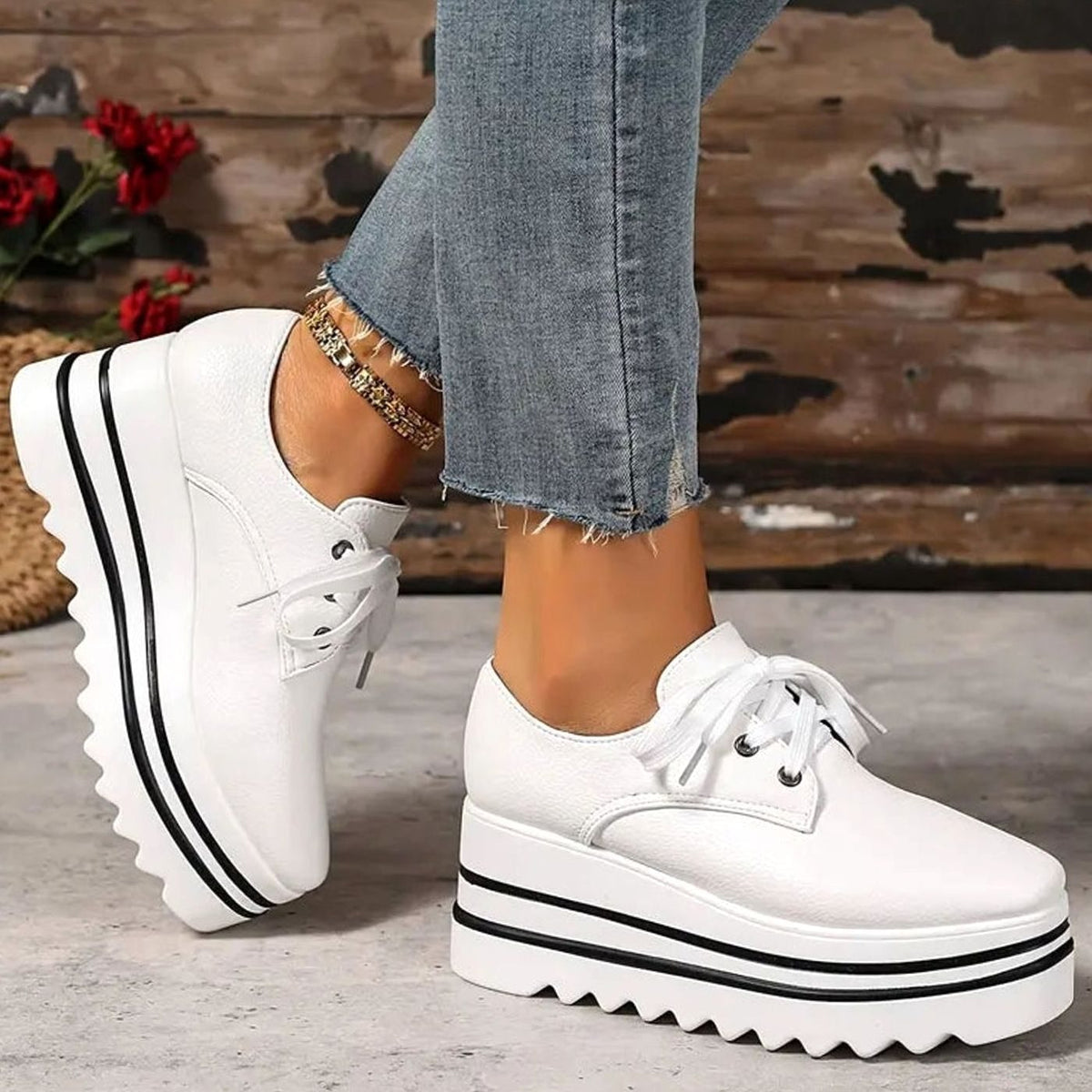 Women's Chunky Sole Square Toe Lace-Up Oxford Shoes