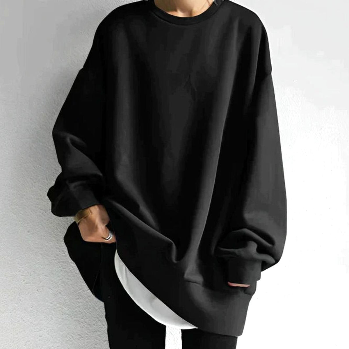 Women's Crew Neck Tunic Length Oversized Knit Jumper - Black