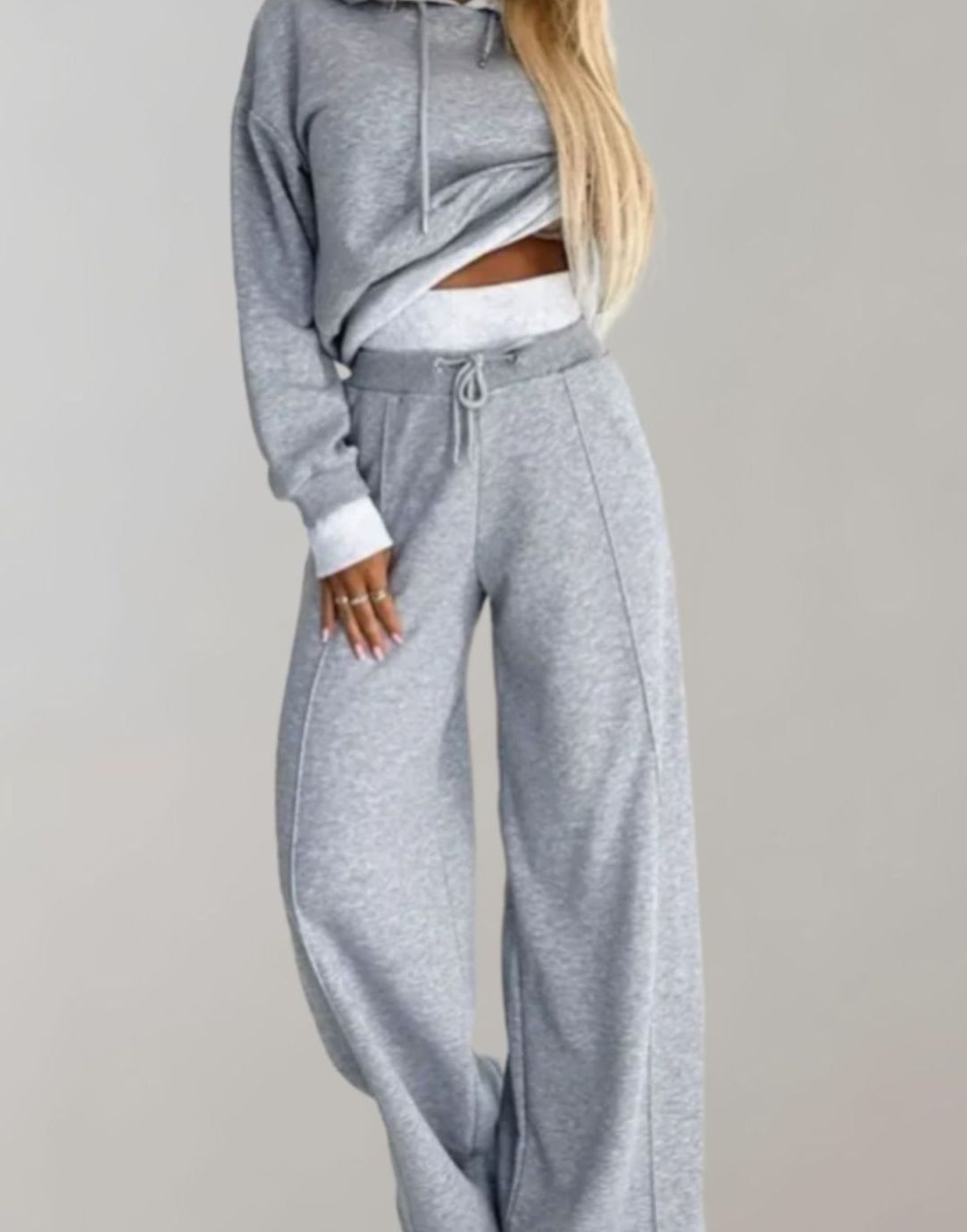 Women's Two-Piece Cropped Hoodie Wide-Leg Tracksuit Pants Set